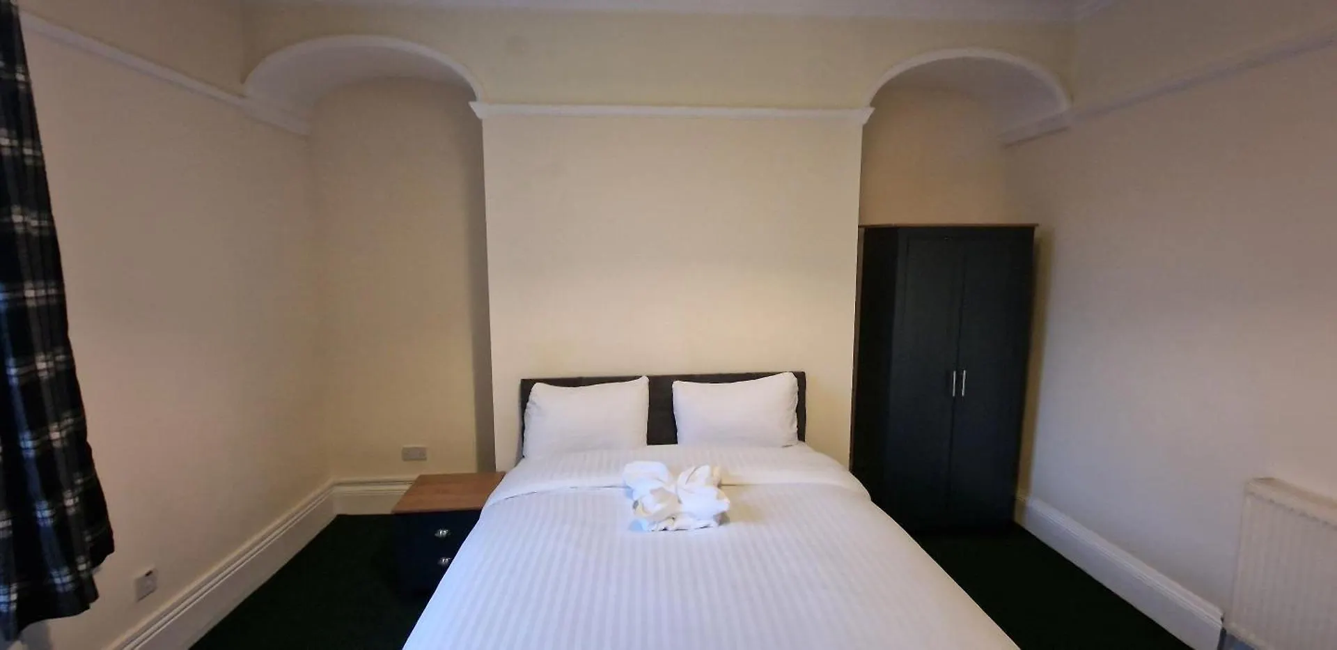 招待所 Self Check In Rooms Central 韦克菲尔德 英国