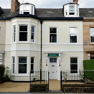 4-friends-house.edinburghhotelsuk.org/