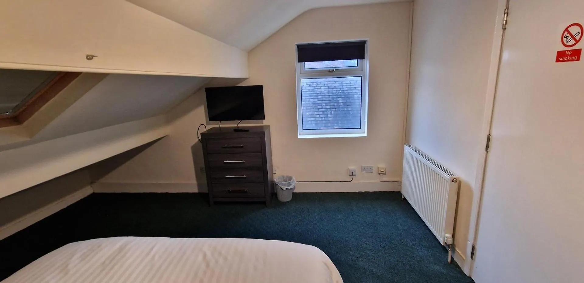 Guest house Self Check In Rooms Central Wakefield