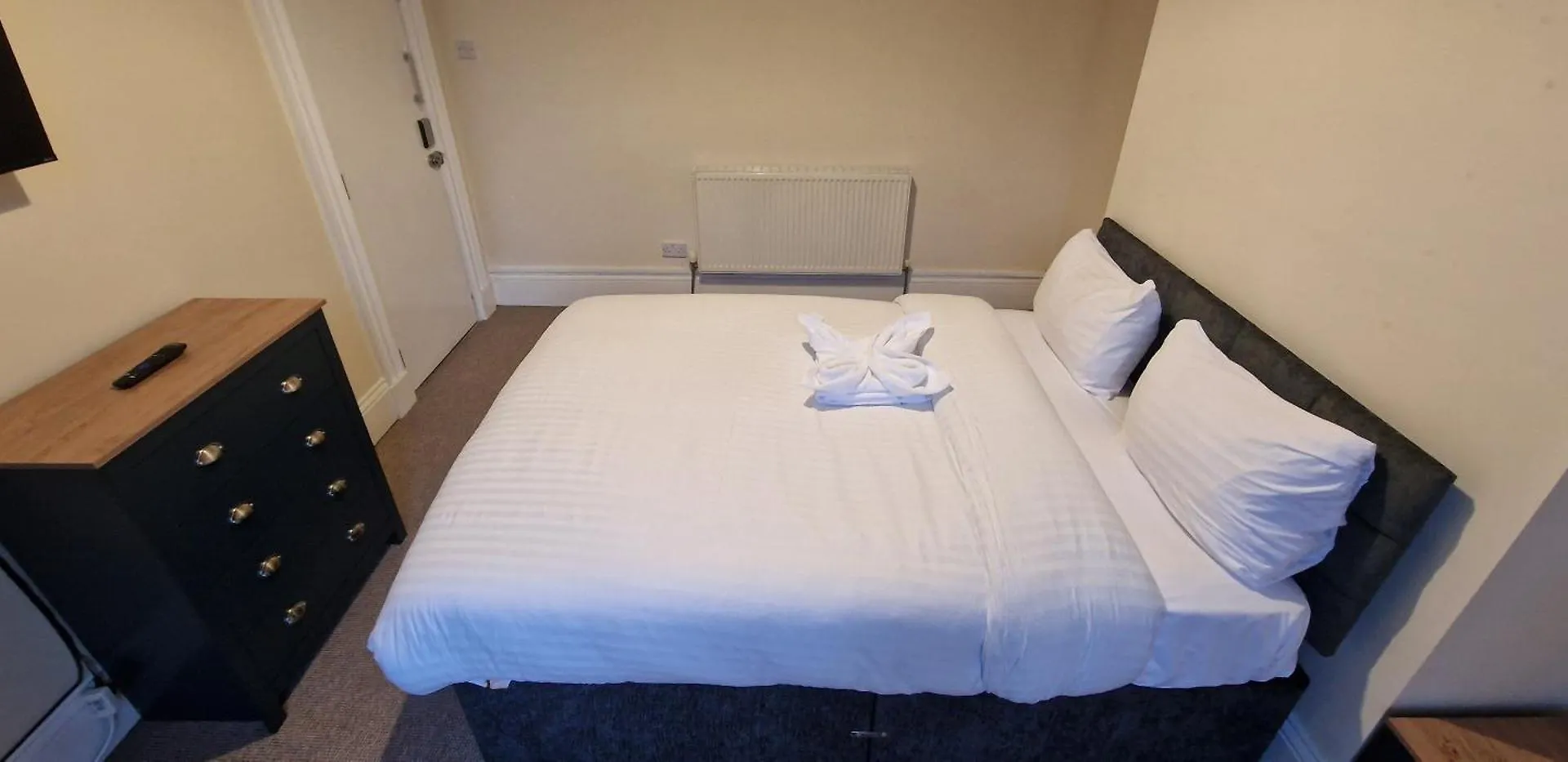 Guest house Self Check In Rooms Central Wakefield